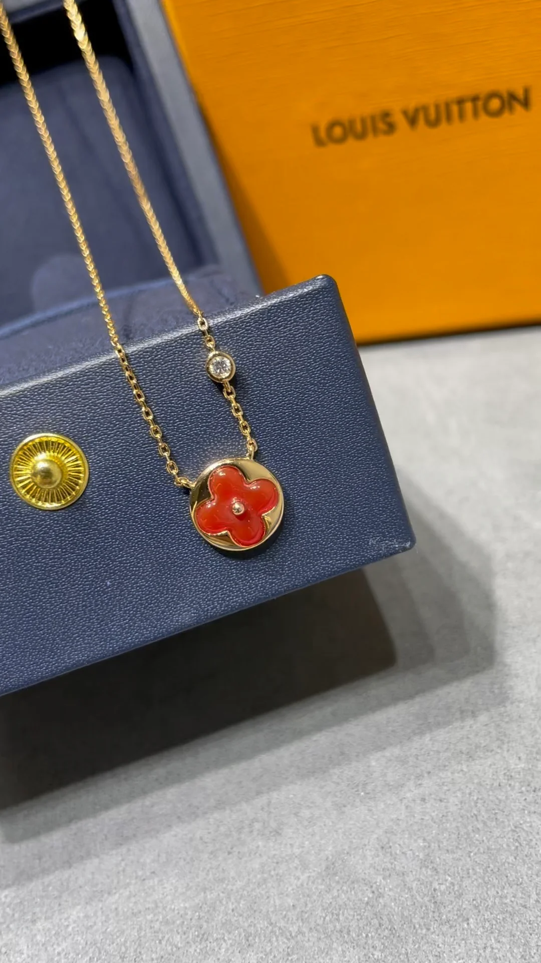 LV-Ожерелье 028