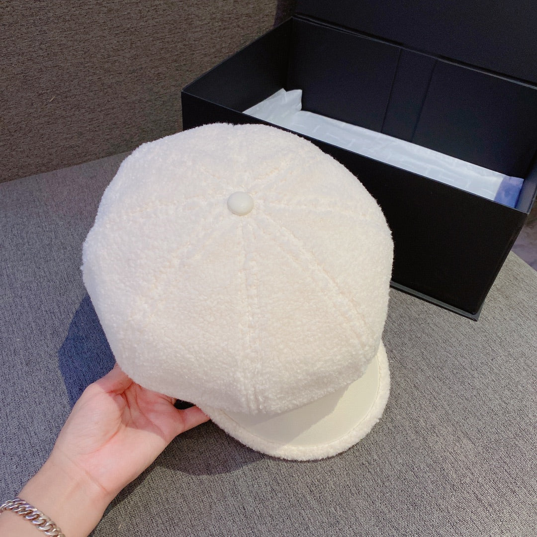 Берет Miu Miu из овечьей шерсти - белый