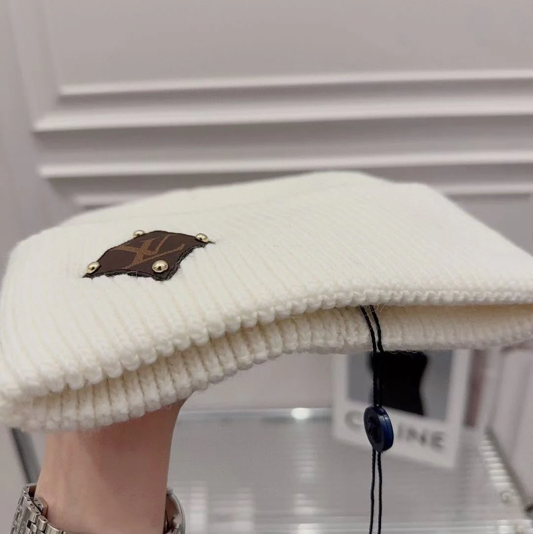 LV - Шерстяная вязаная шапка-бини - 2