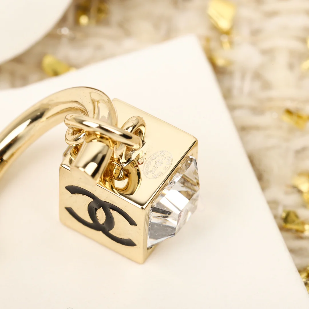 Серьги Chanel 940