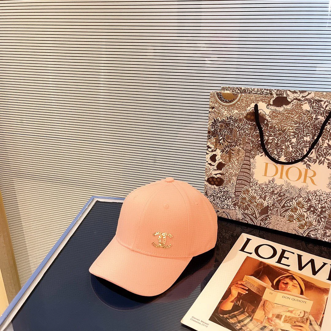 Бейсболка Chanel с пайетками — 4 цвета