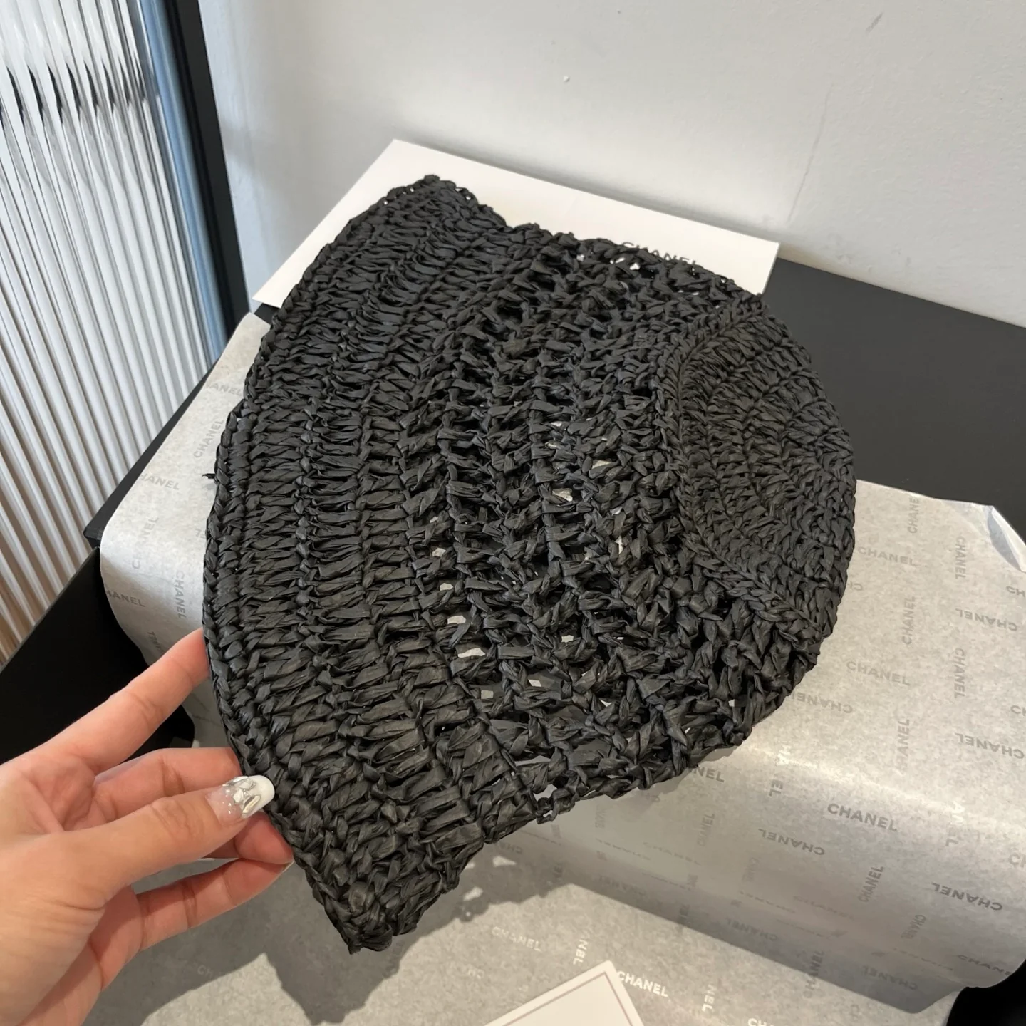 Prada - Ажурная плетеная рыбацкая шляпа - Черная