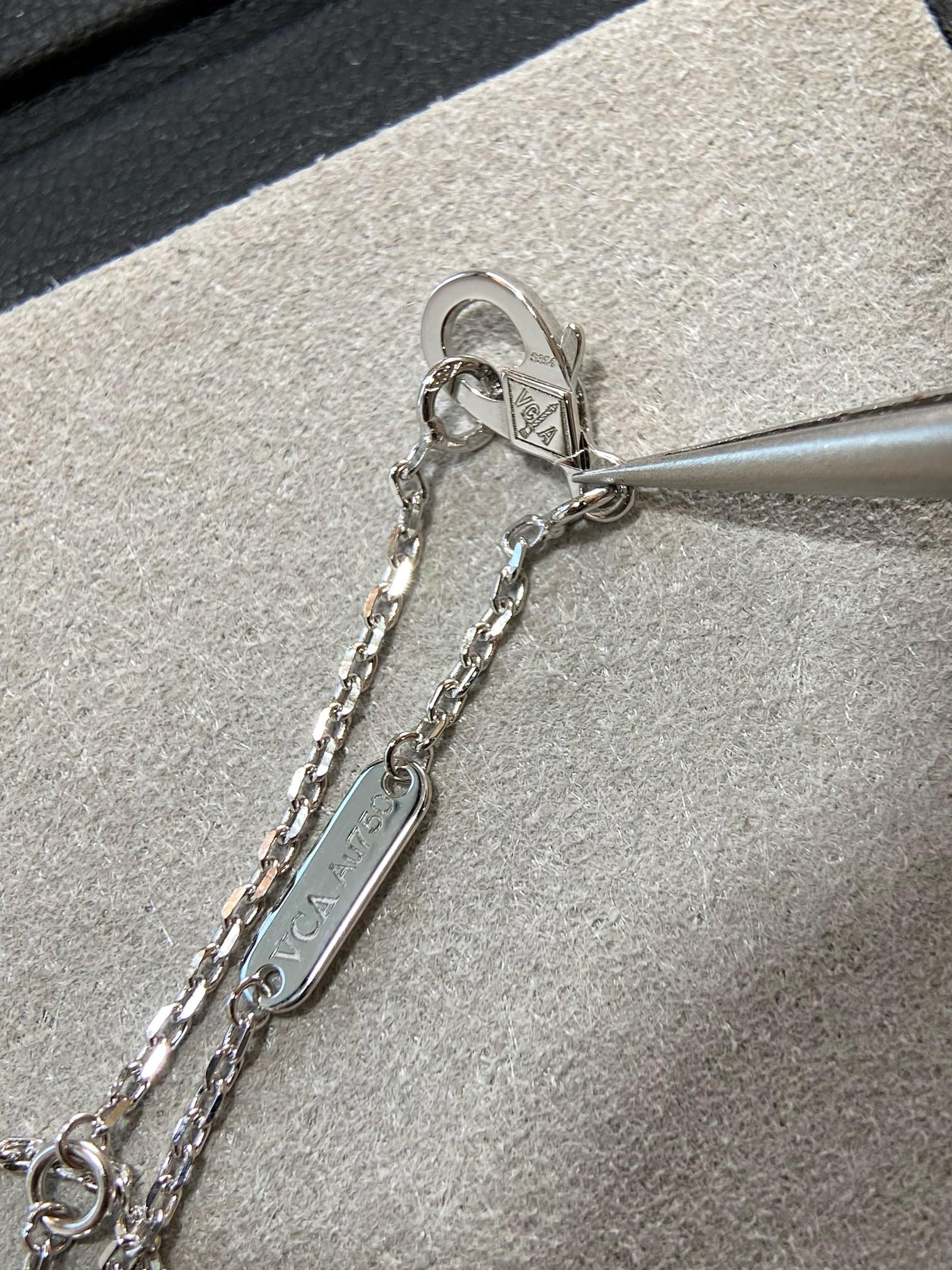 Ван Веккьо - Колье 114