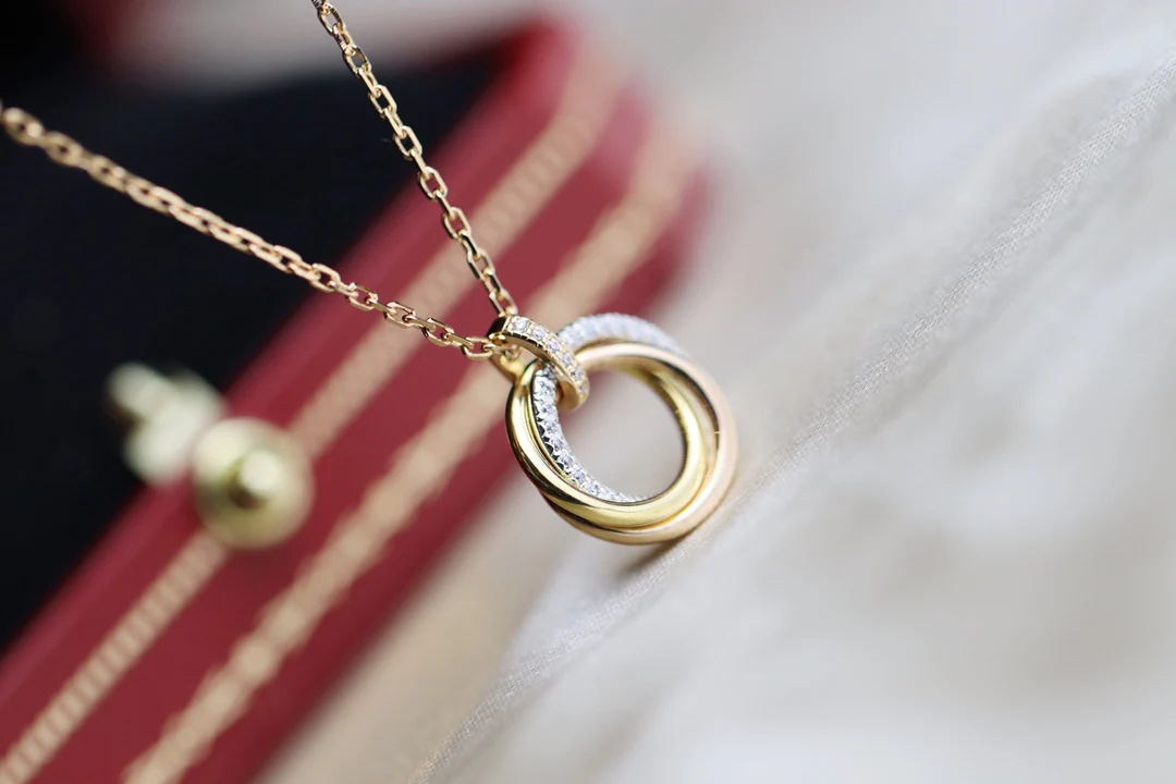 Cartier - Новое колье с тремя кольцами - двустороннее