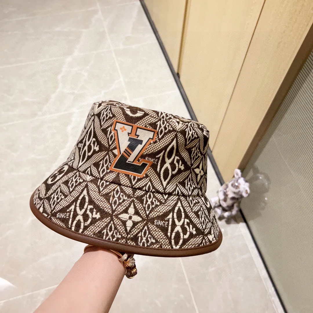 Новинка сезона весна/лето 2023 от LV - Вышитая рыбацкая шляпа - Коричневая