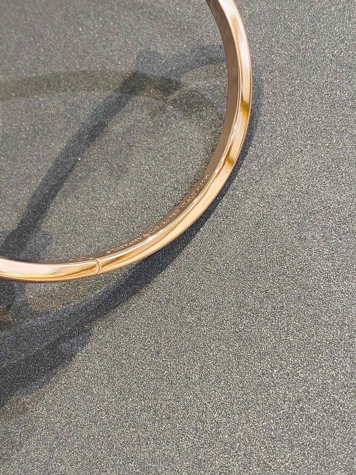 Браслет Tiffany 030T с бриллиантами, золото.