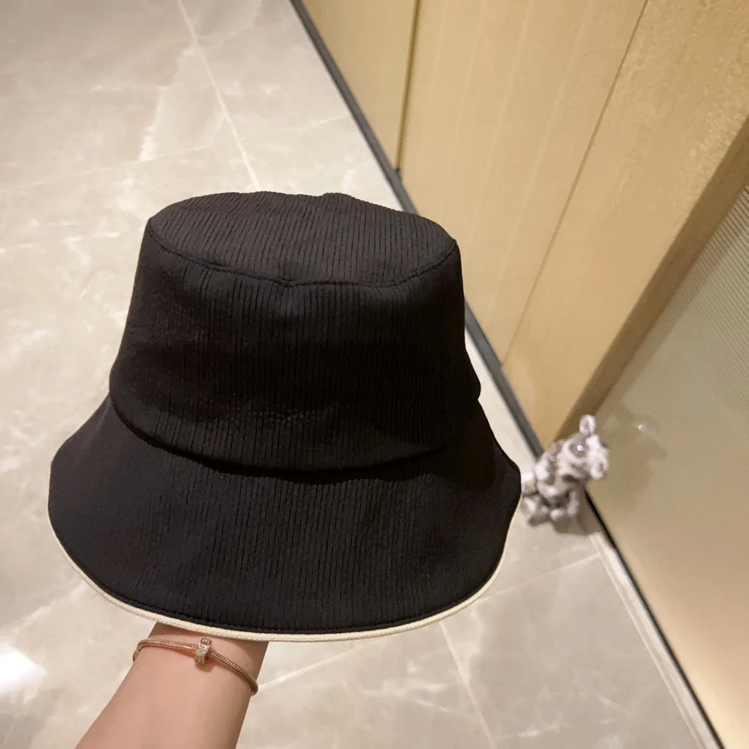 Новая большая рыбацкая шляпа Chanel 2023 года в форме бабочки, черная.