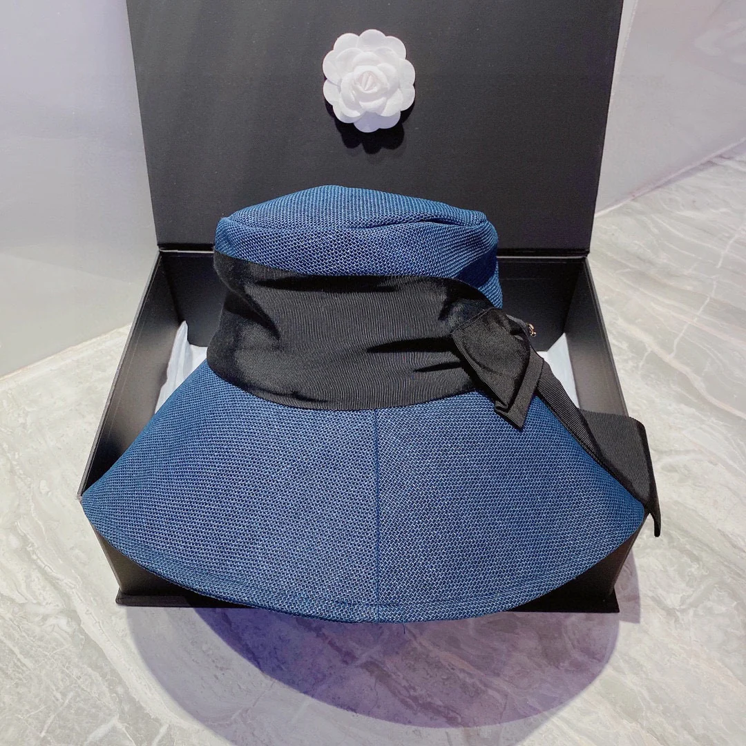 Chanel - Большая шляпа от солнца с бантом - 1