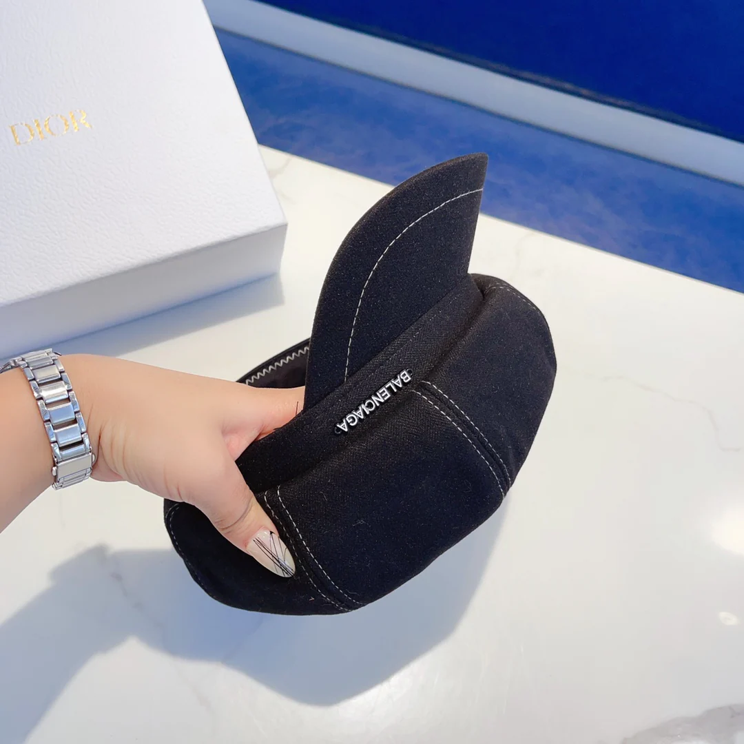 Balenciaga - Восьмиугольный берет - Черный