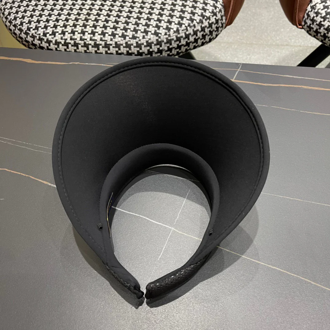 Новинка LV 2024 — Однотонная солнцезащитная шляпа — Черная