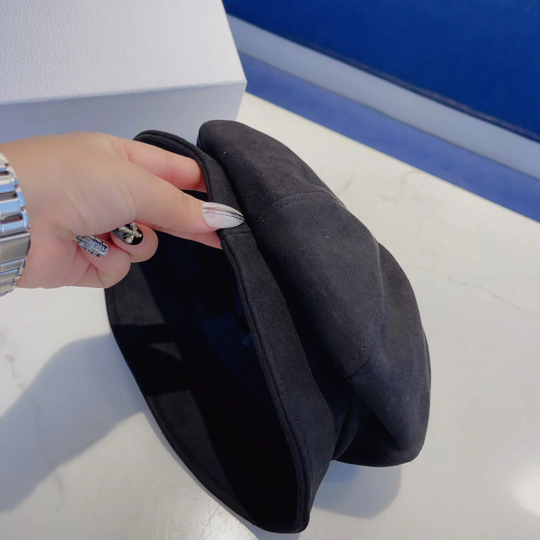 Замшевая рыбацкая шляпа Celine - черная