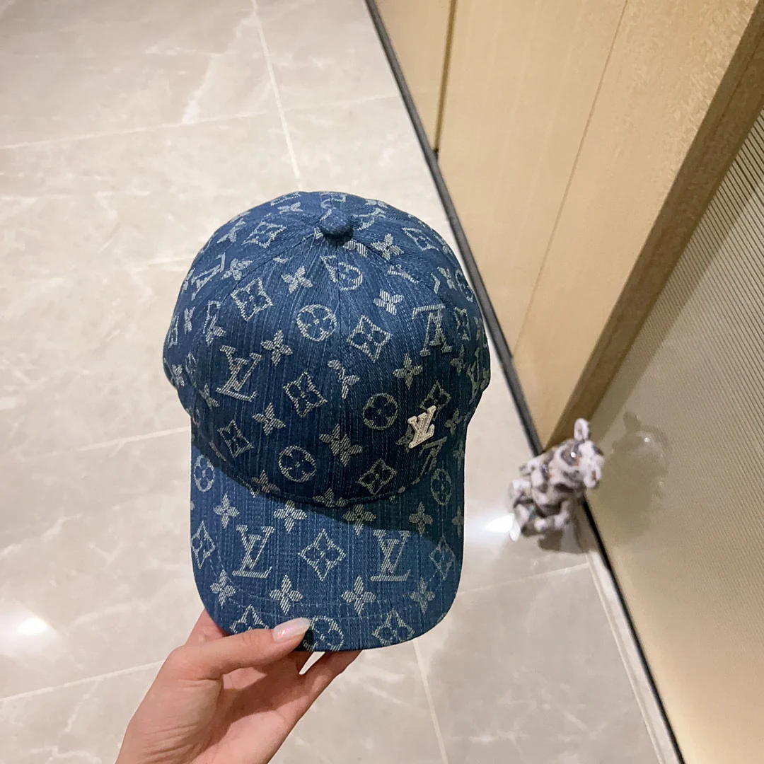 Новинка сезона весна/лето 2023 от LV - Бейсболка - Синяя