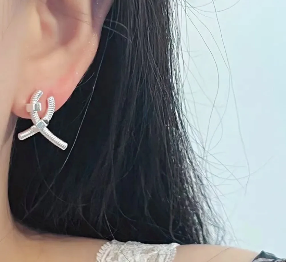 Серьги Cartier 056