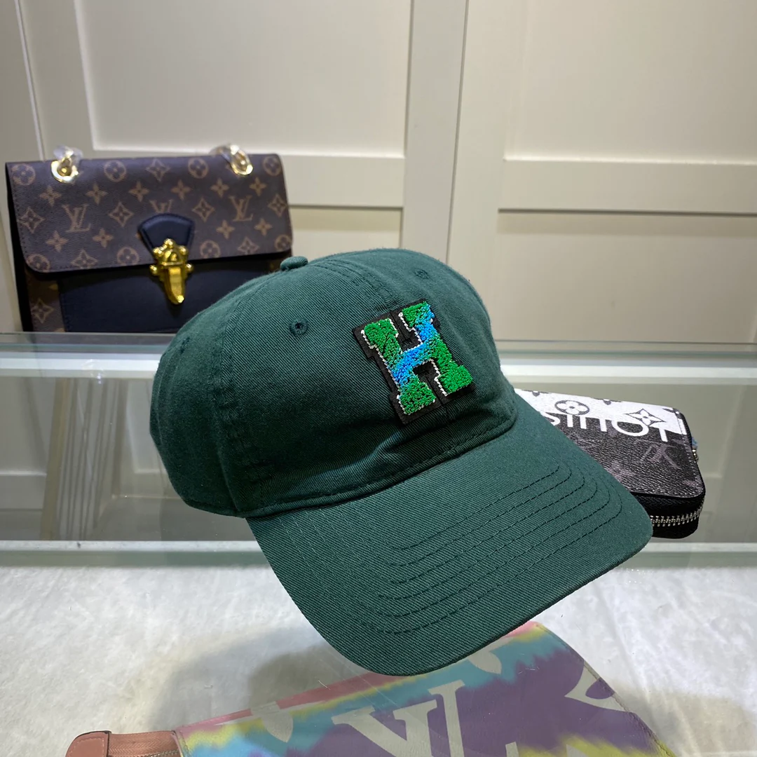 Бейсболка Hermes Limited Edition с принтом