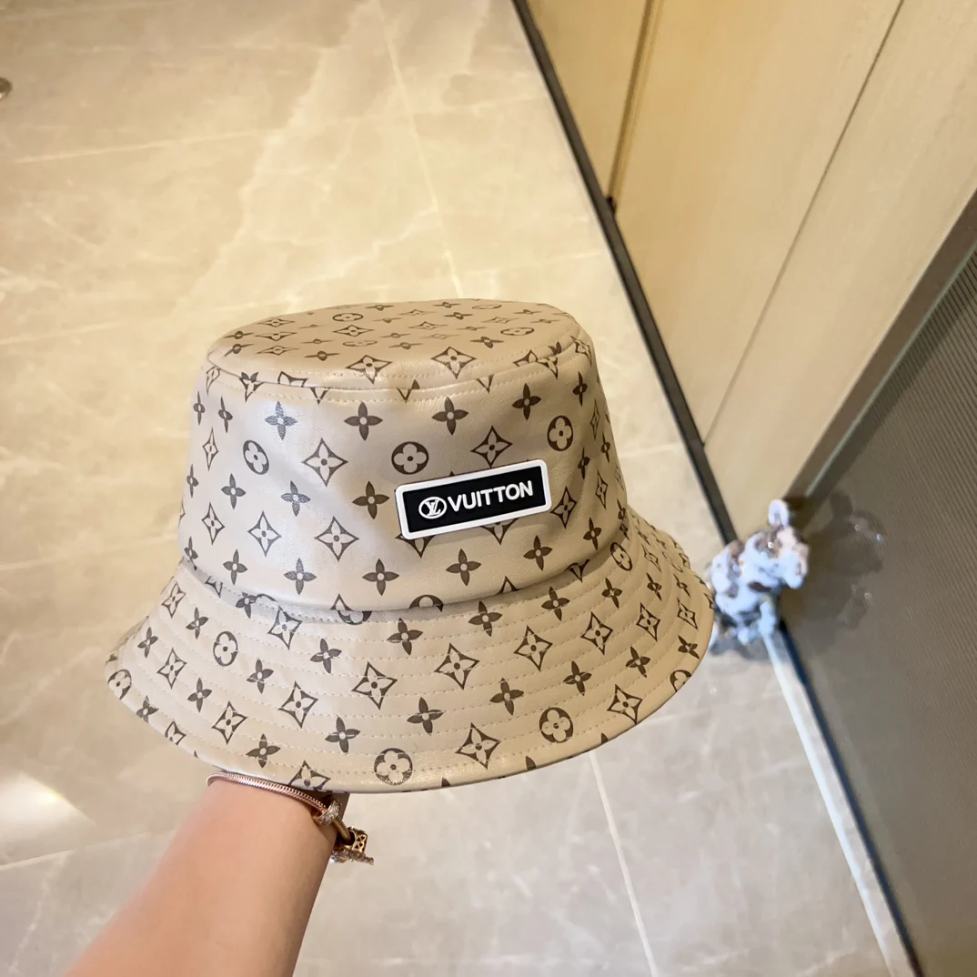 Новая кожаная панама LV с монограммой, 2023 год.