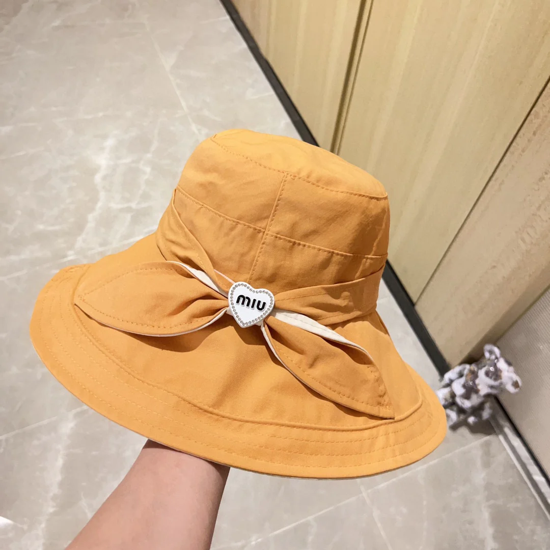 Новинка весны/лета 2023 года от Miu Miu — Широкополая рыбацкая шляпа с бабочкой — Оранжевая