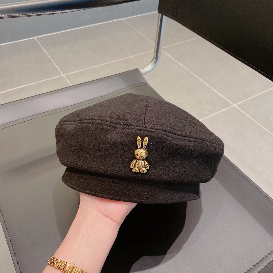 Берет LV ?Зайчик?