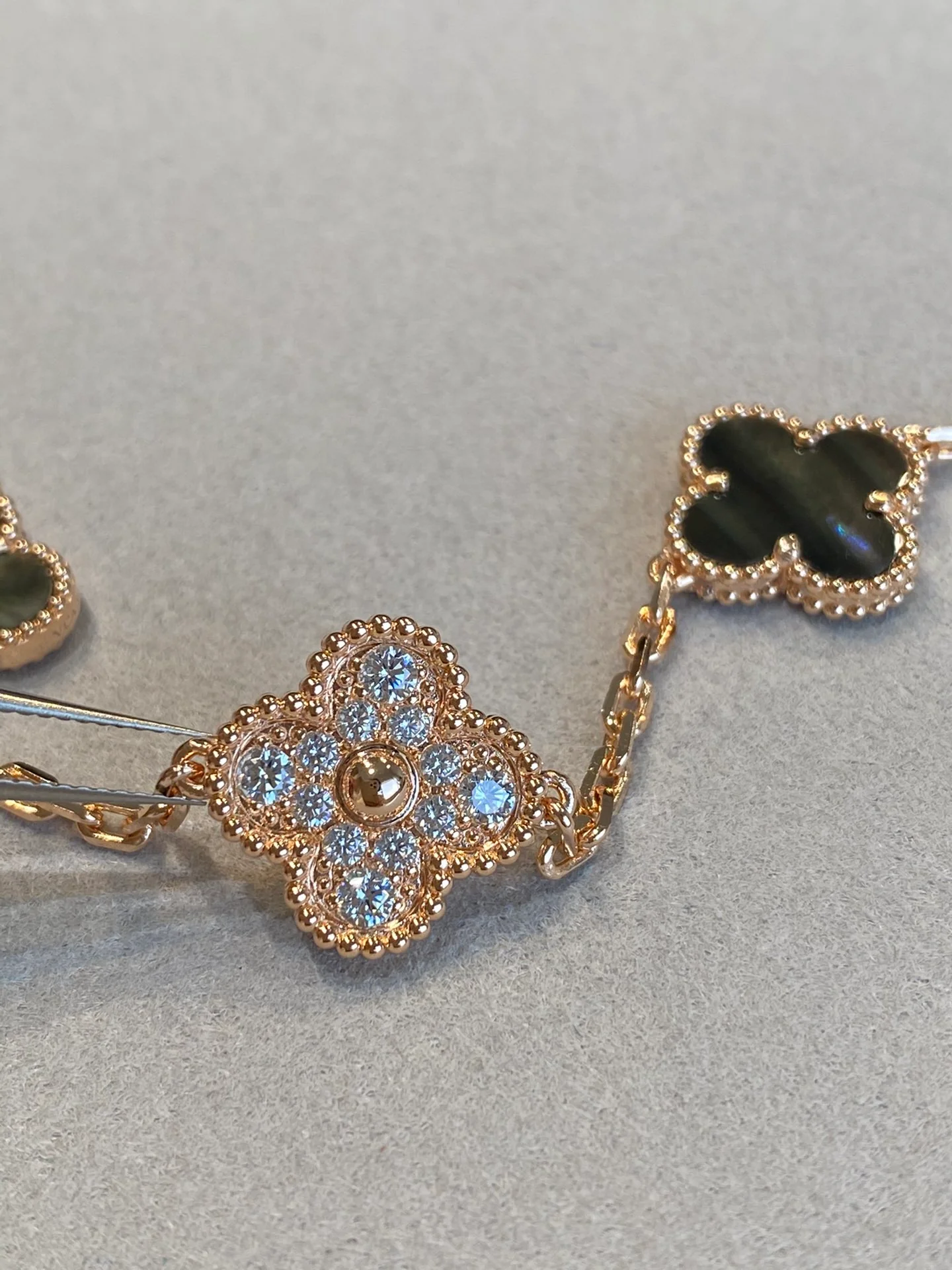 Браслет VCA - 35