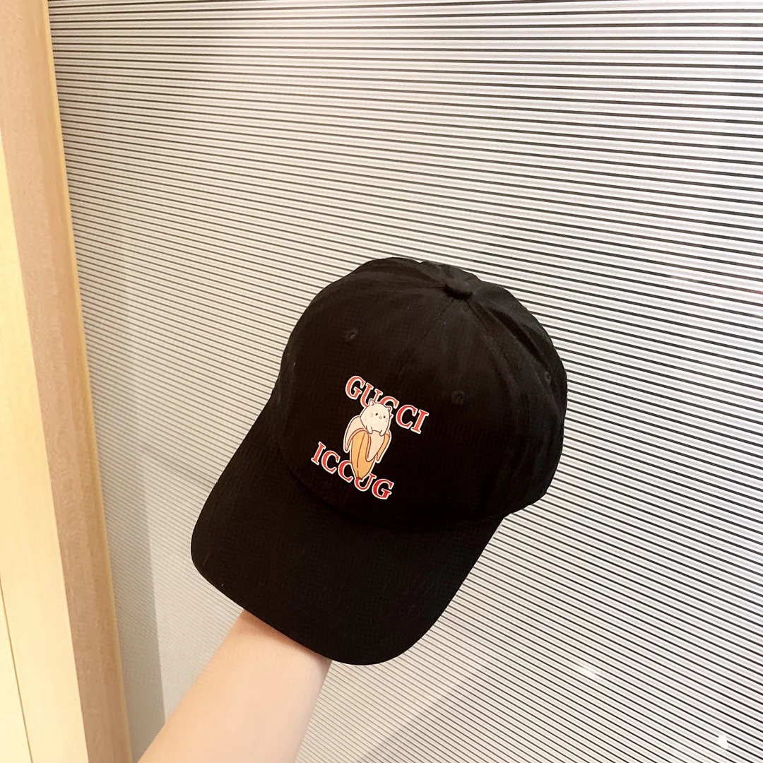 Бейсболка Gucci с кошачьим рисунком