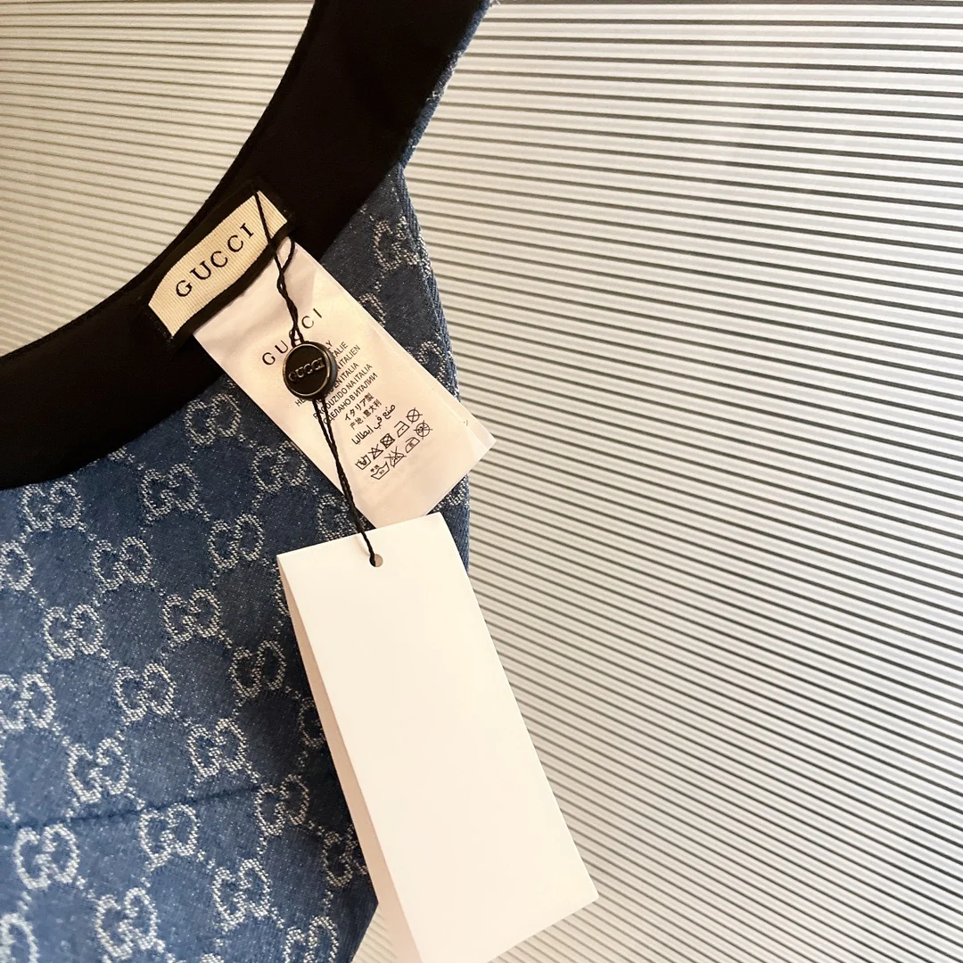 Кепка-козырек с монограммой Gucci