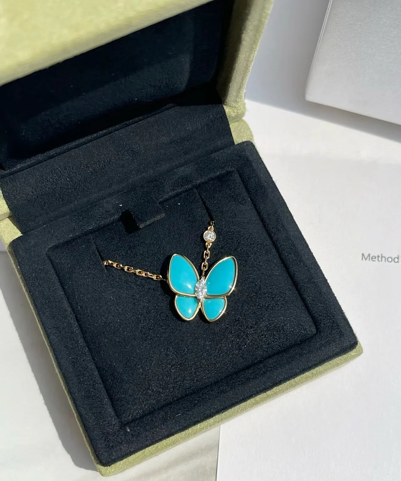 Van Vuitton - Колье 106