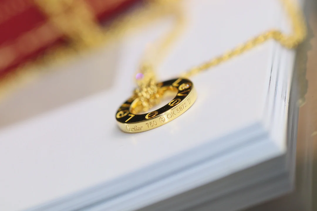 Колье Cartier Love