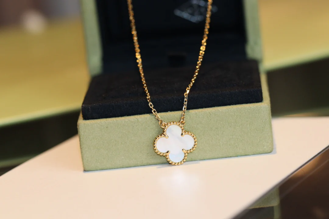 Van Vek - Колье 078