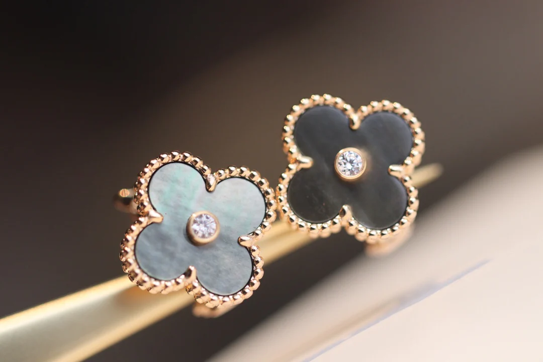 Серьги VCA 060