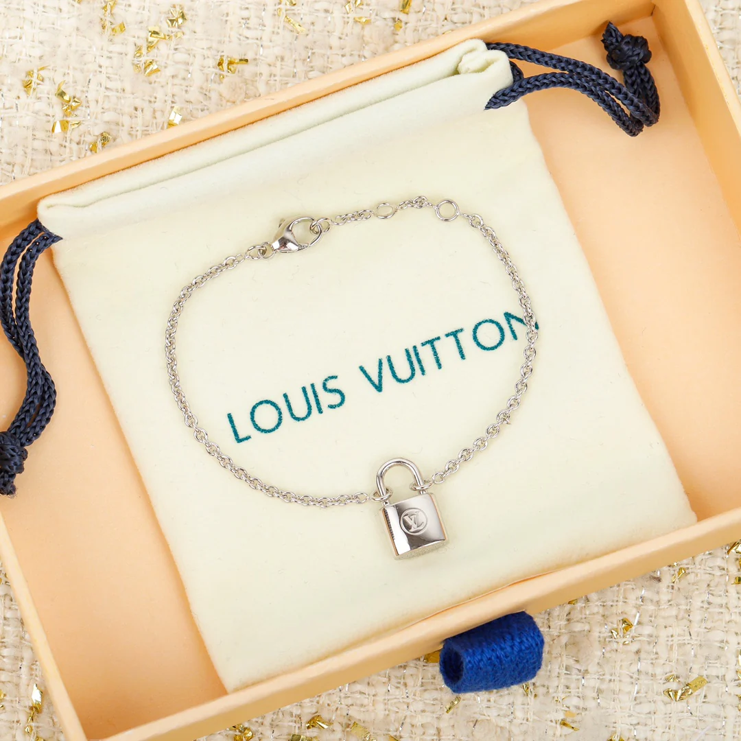 Браслет LV - 15