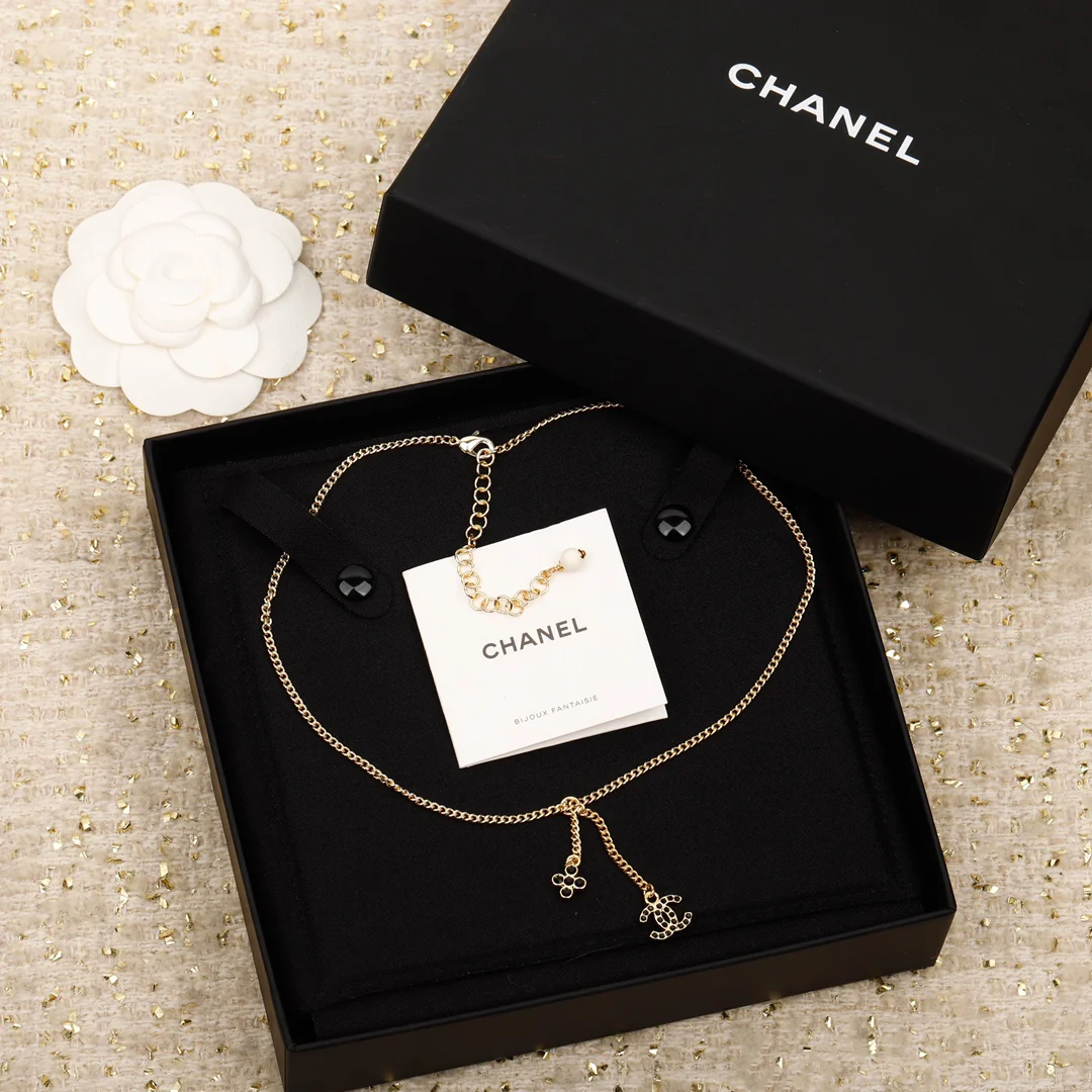 Chanel - Колье 381