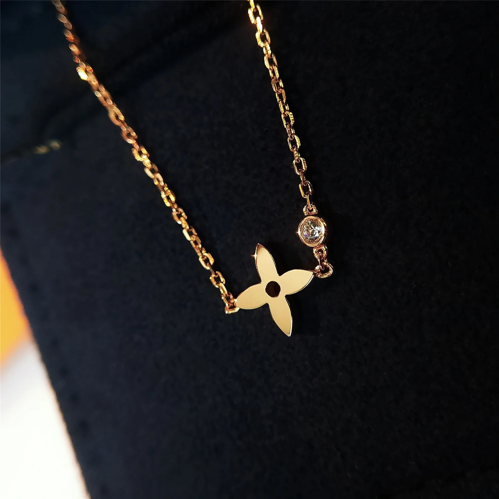 LV-Ожерелье 092