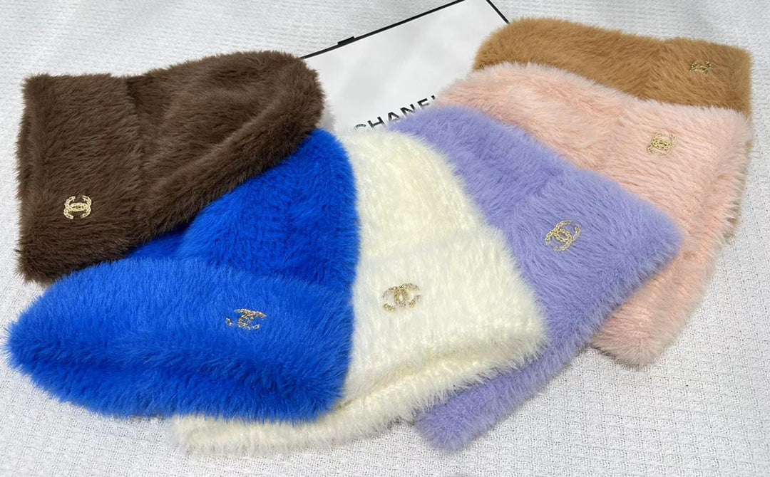 Chanel - Шапка из кроличьего меха