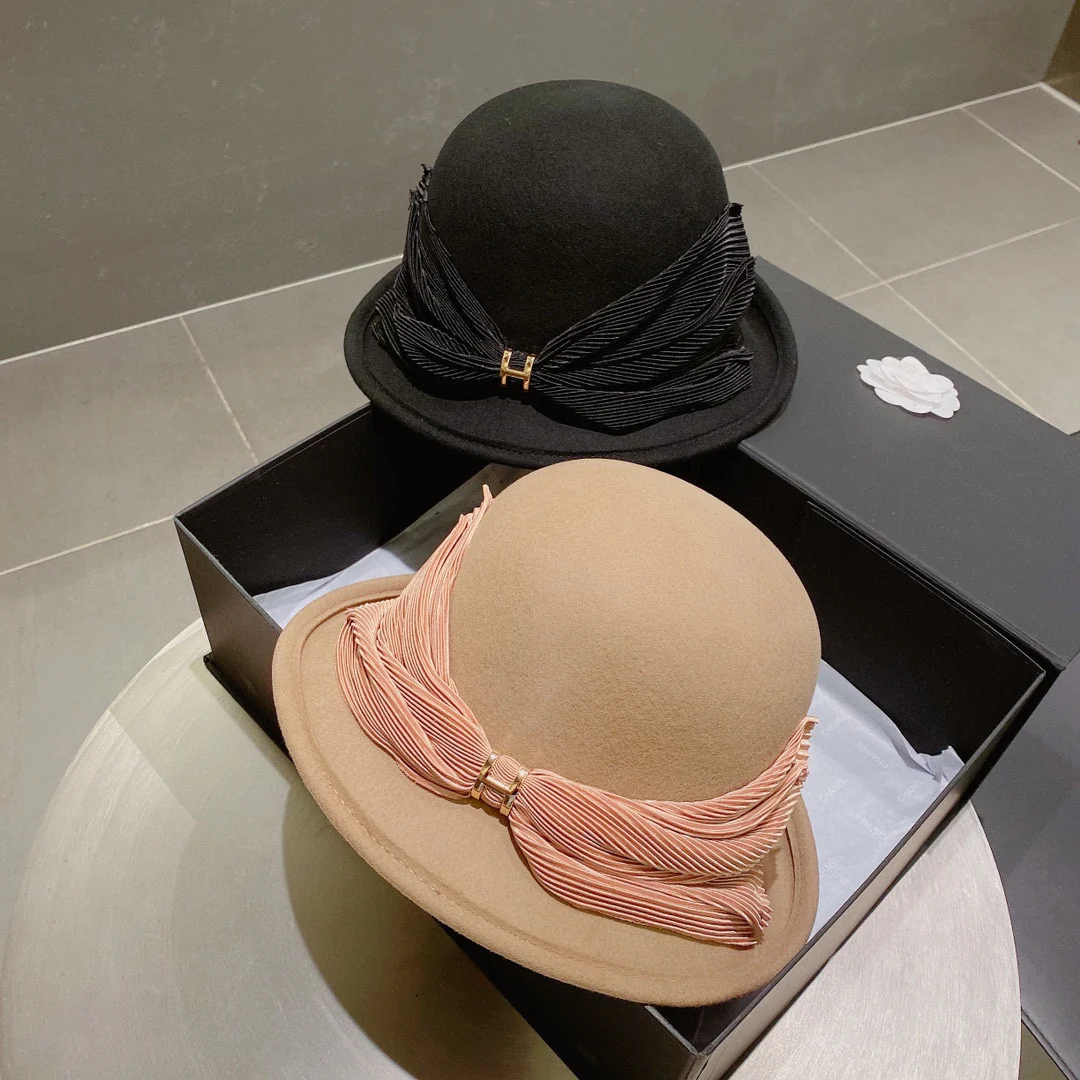 Шерстяная панама Hermes — абрикосового цвета