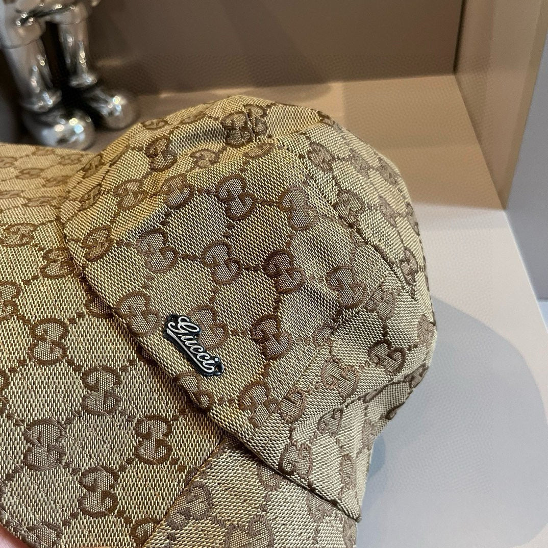 Панама Gucci с классическим логотипом