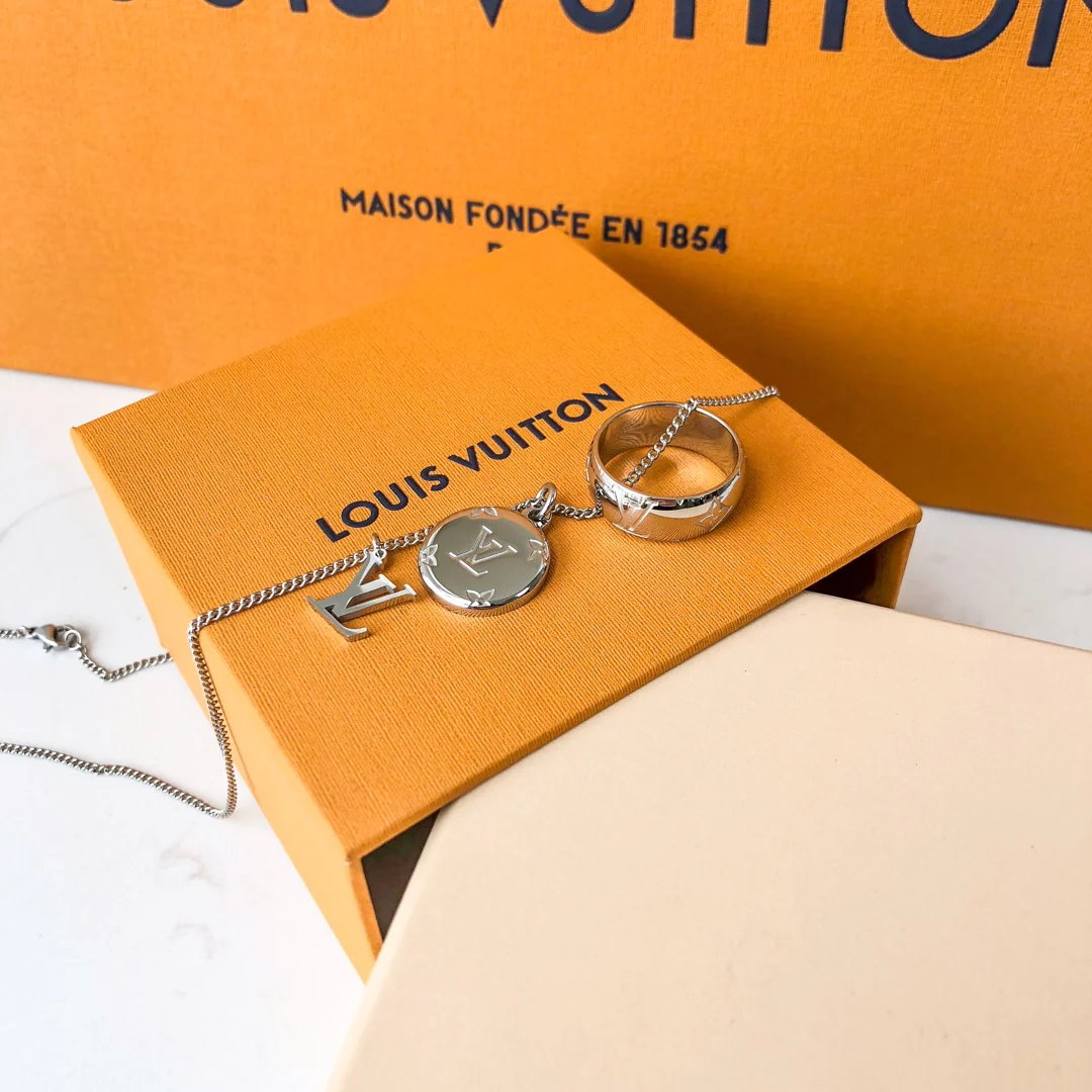 LV-Ожерелье 090