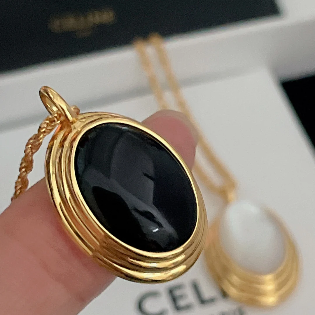 Celine - Колье 026