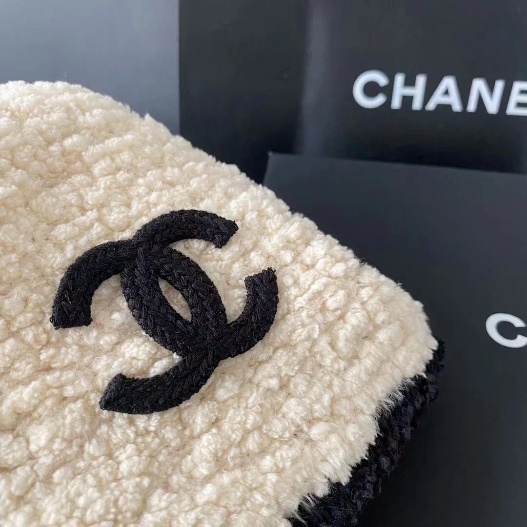 Chanel - Винтажная кашемировая рыбацкая шляпа