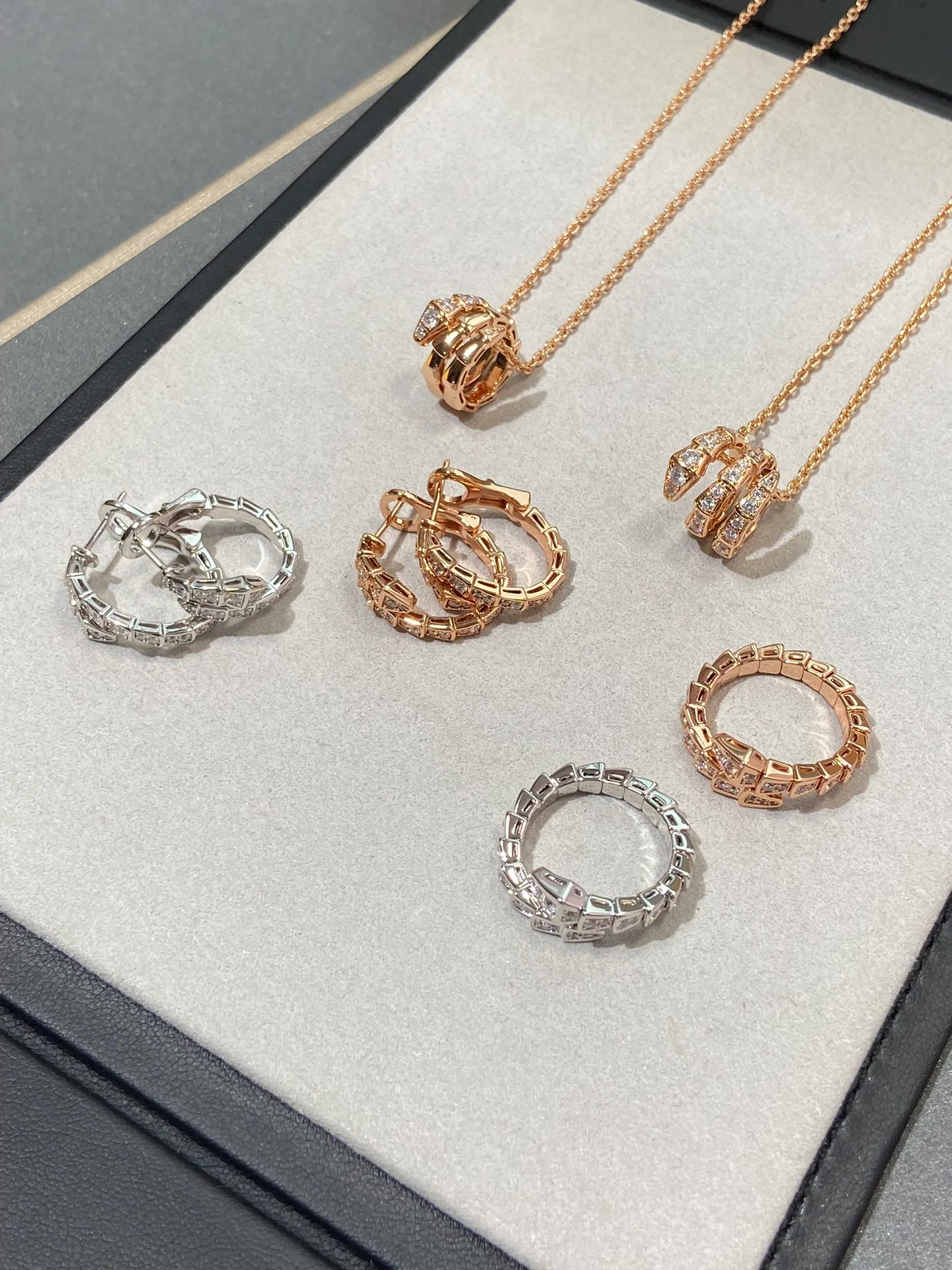 Bvlgari - Колье 093