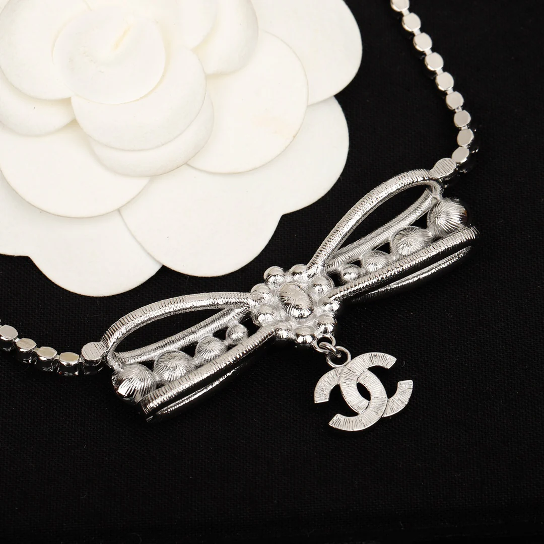 Колье Chanel 411