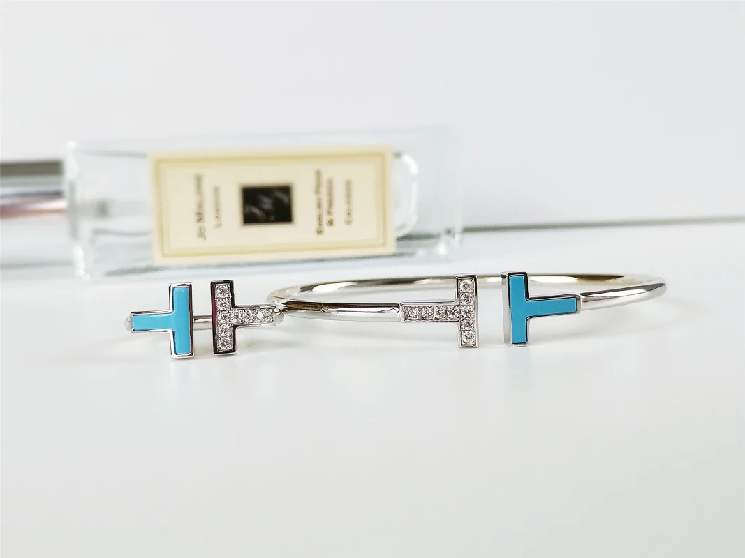 Браслеты, кольца и ожерелья Tiffany