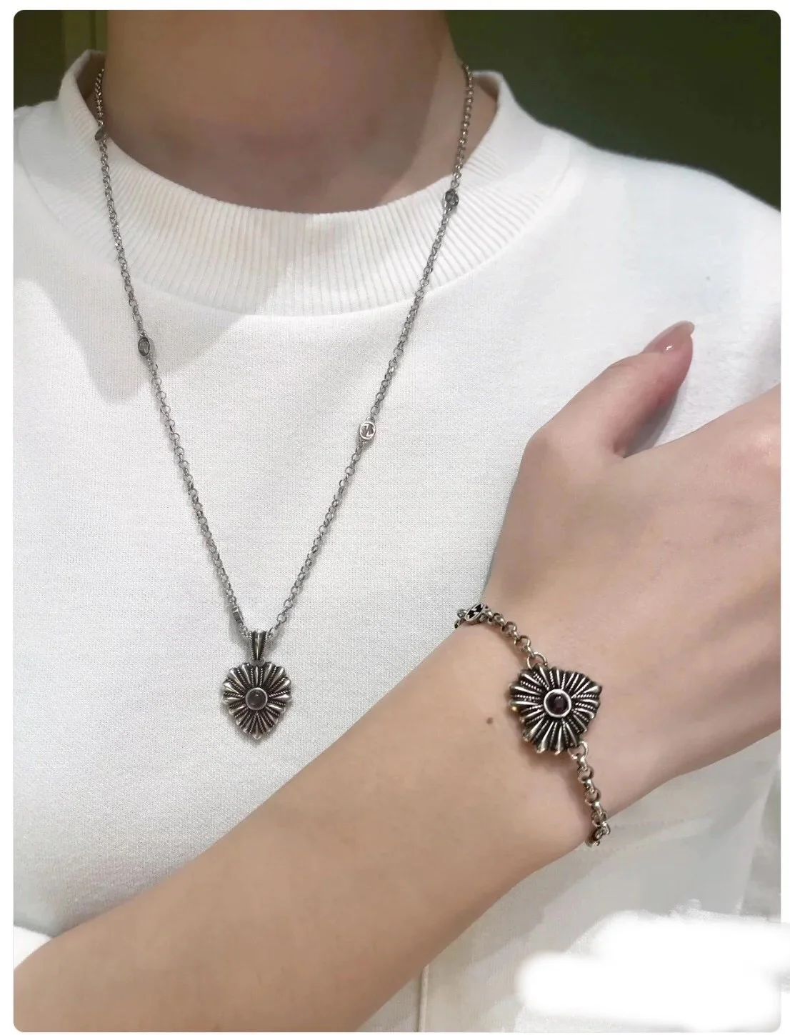 Gucci - Колье 048