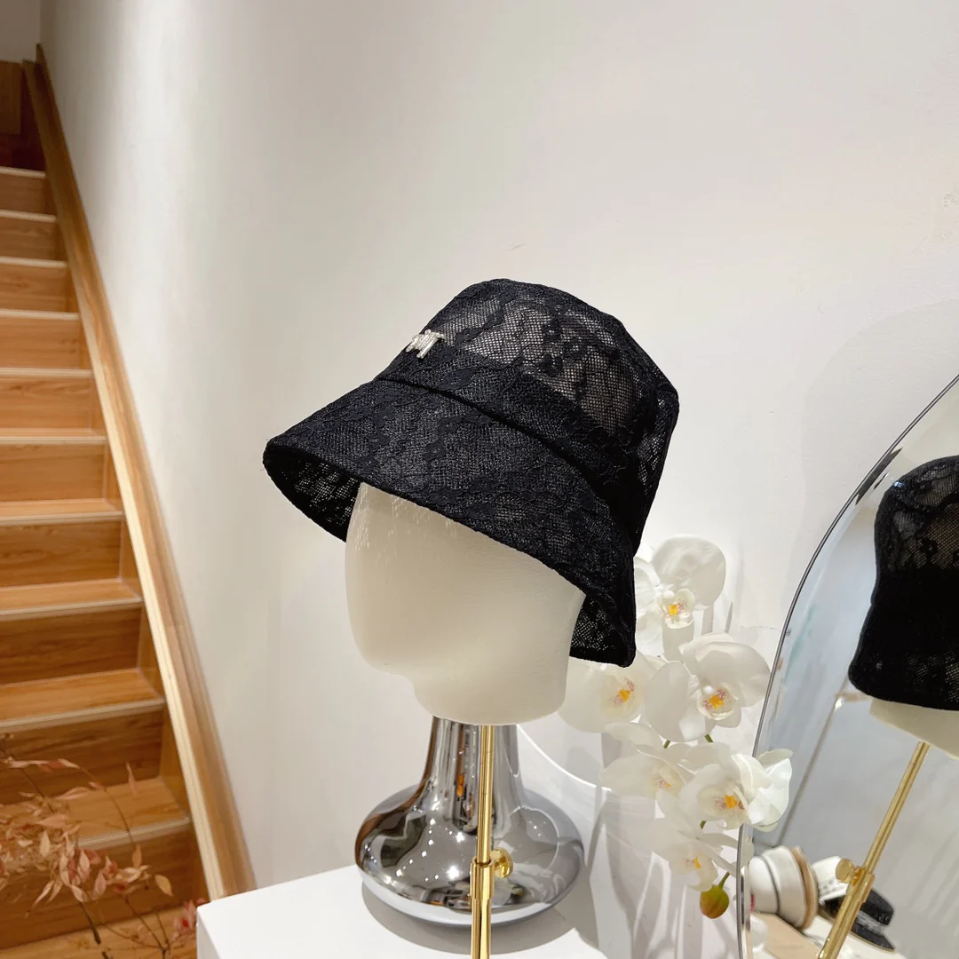 Новая кружевная рыбацкая шляпа Dior 2022 года