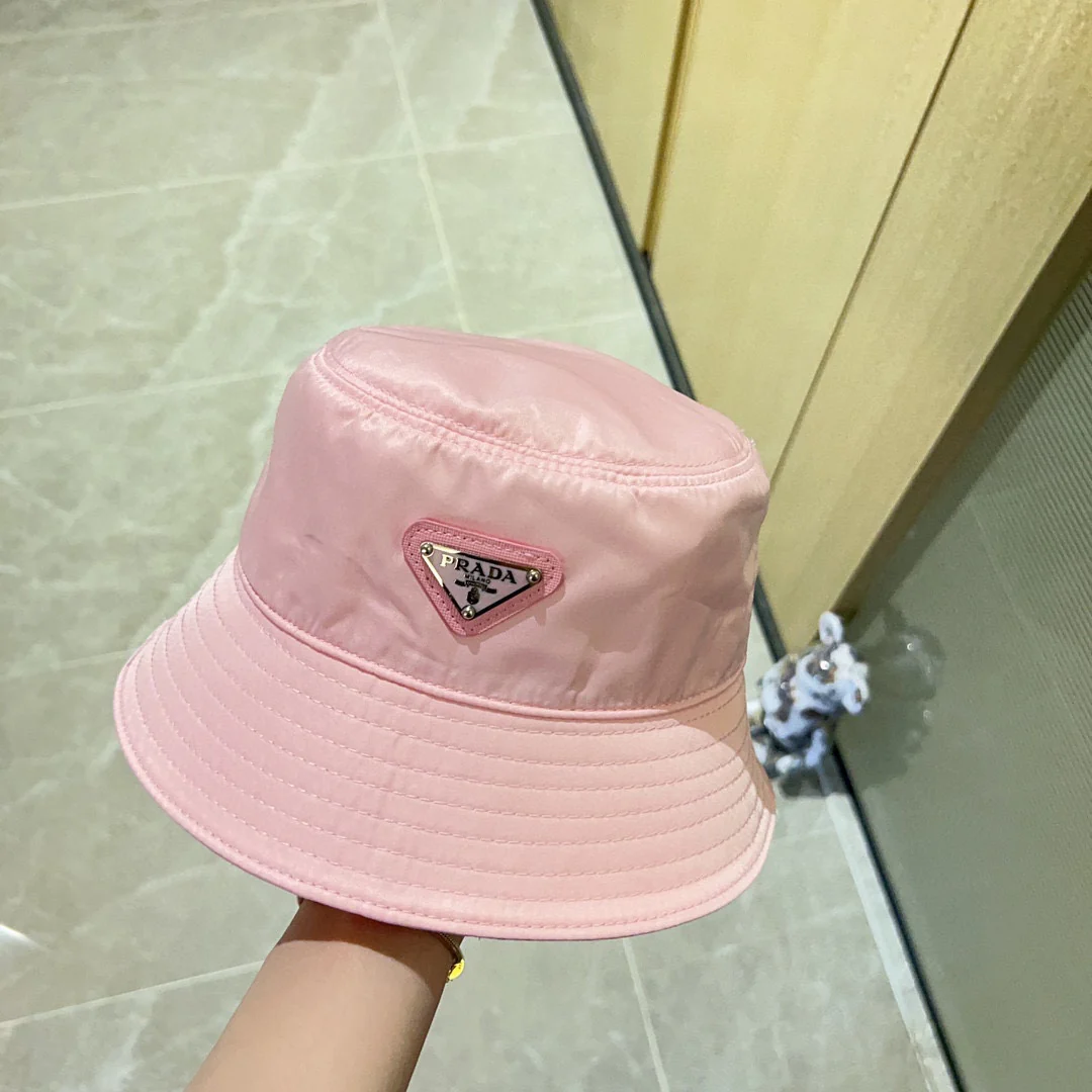 Новинка сезона весна/лето 2023 от Prada - Водонепроницаемая панама - Розовая