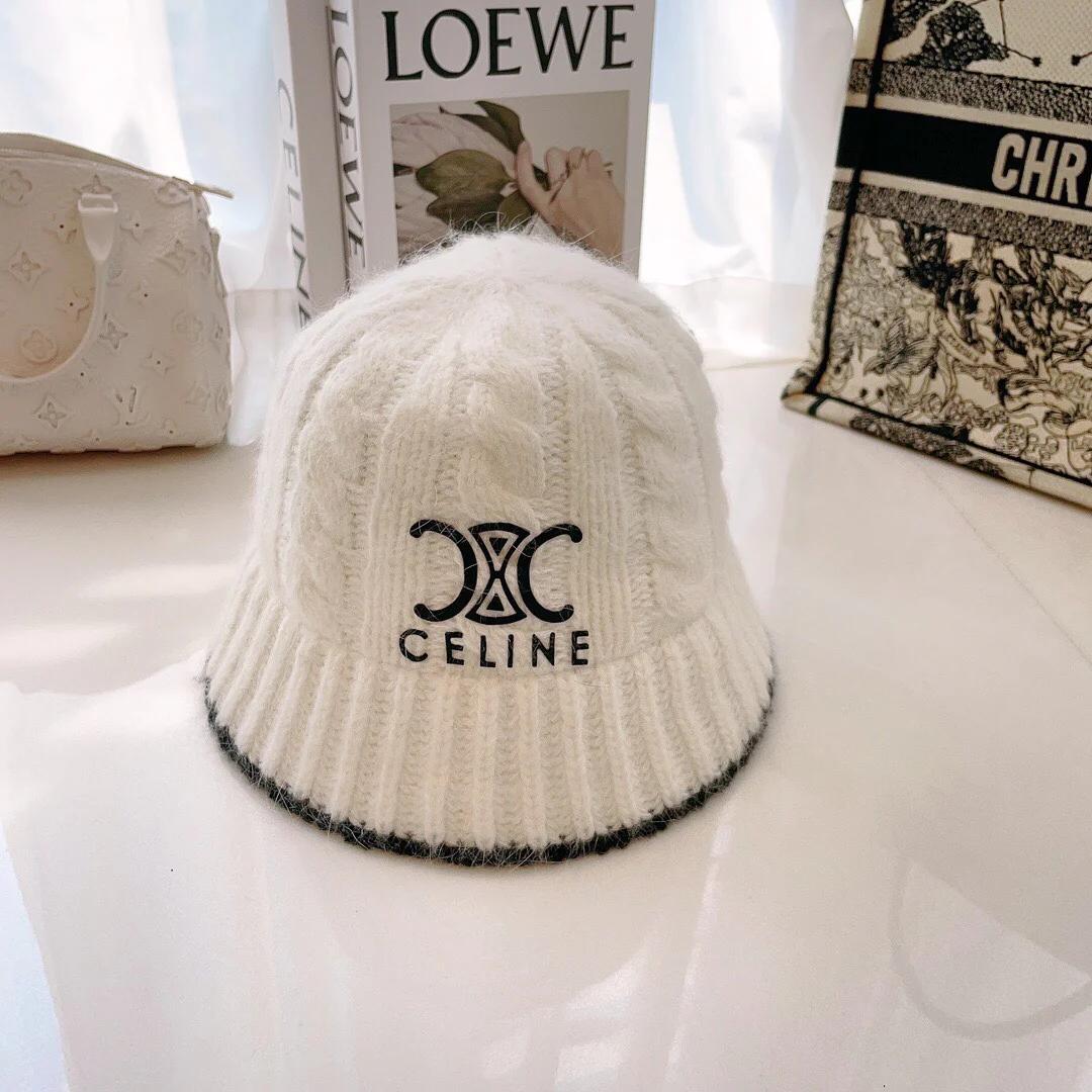 Панама Celine из кроличьего меха