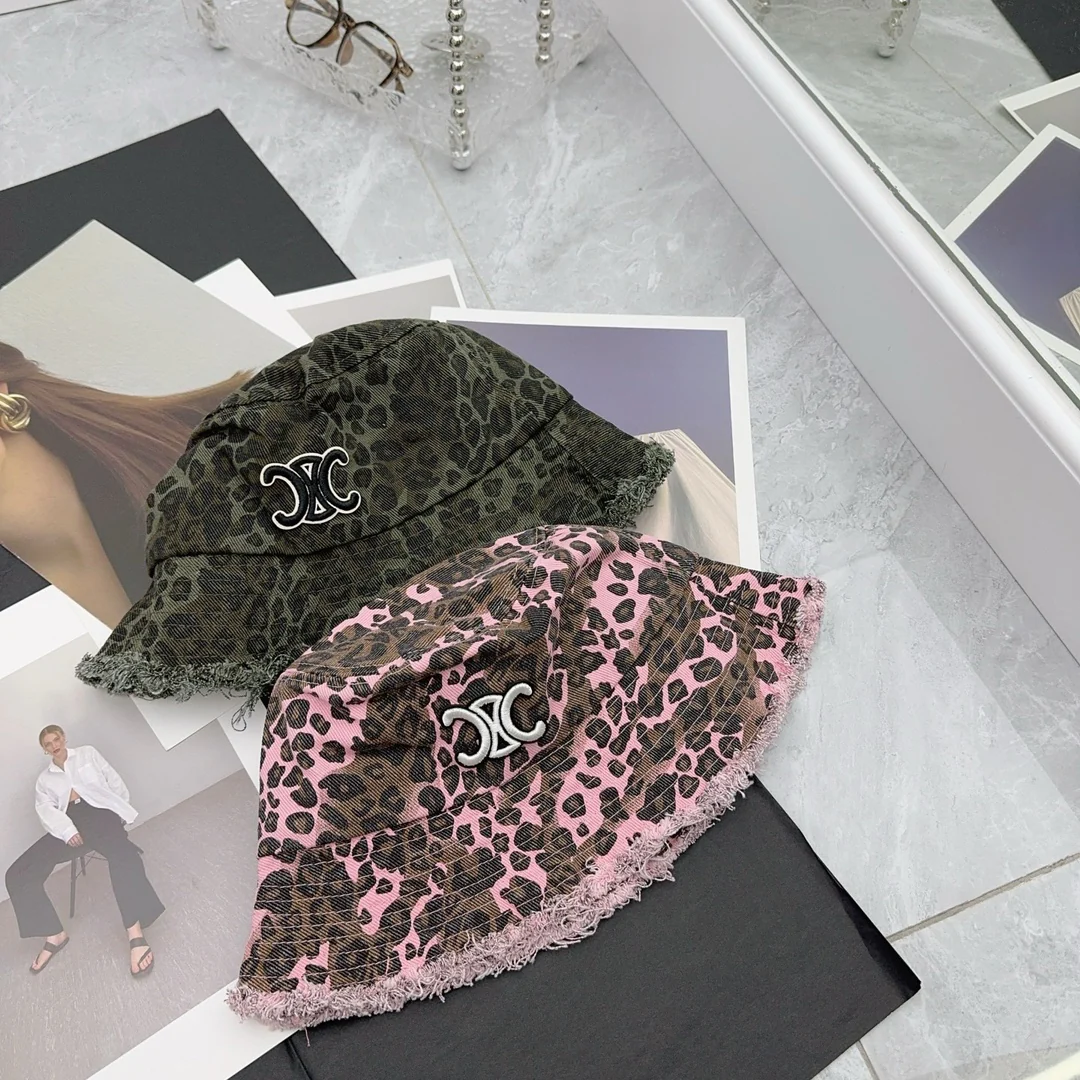 Панама Celine с леопардовым принтом