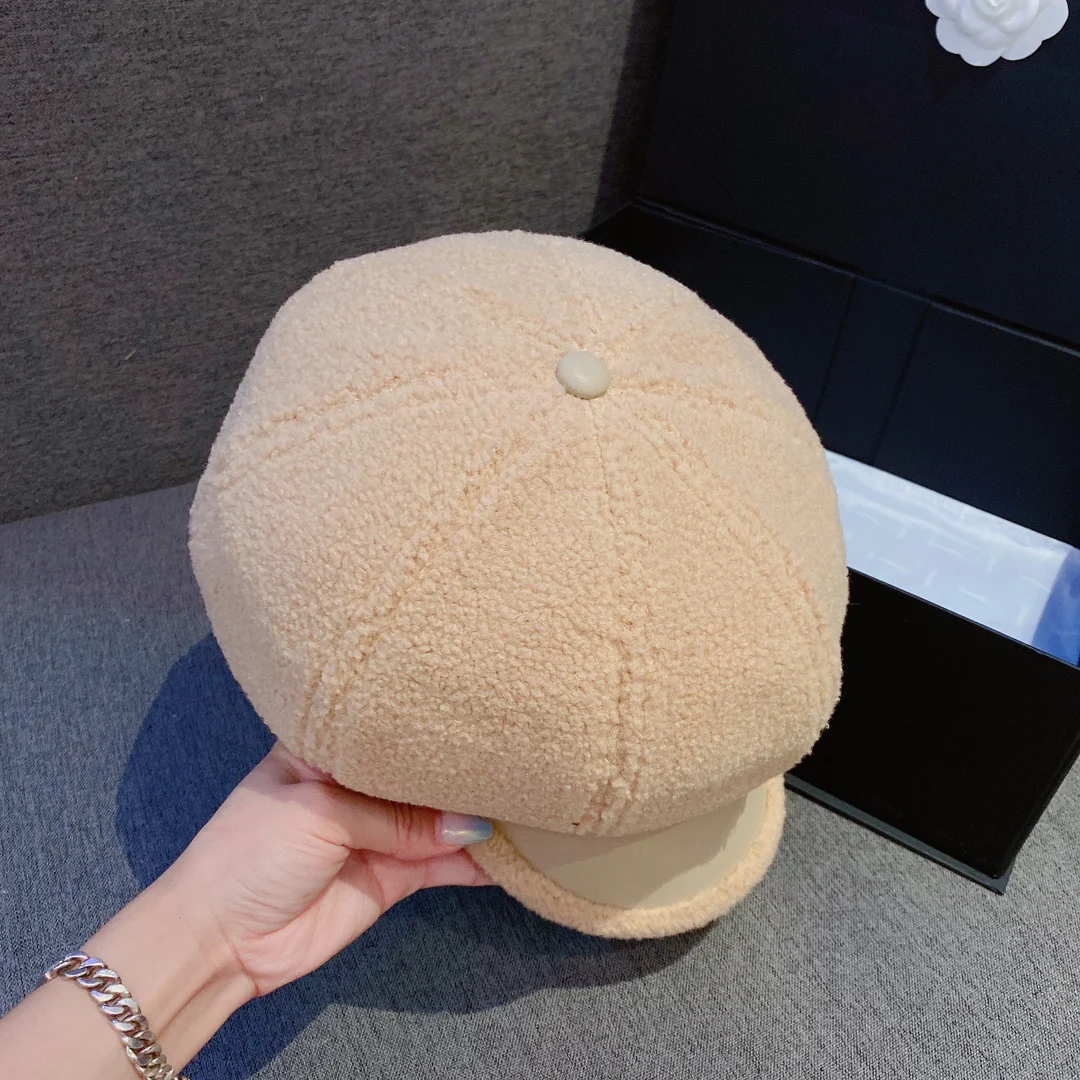 Берет Miu Miu из овечьей шерсти - бежевый