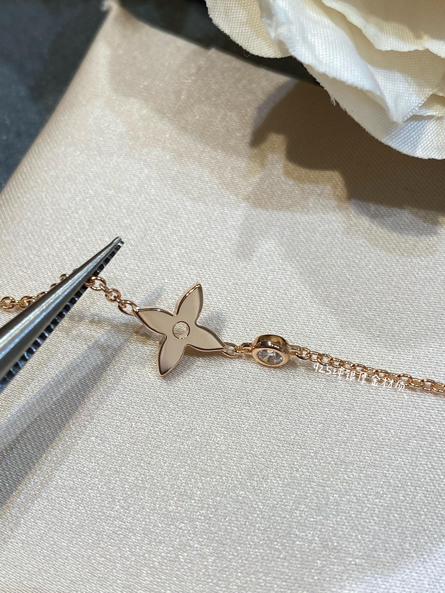 LV-Ожерелье-10