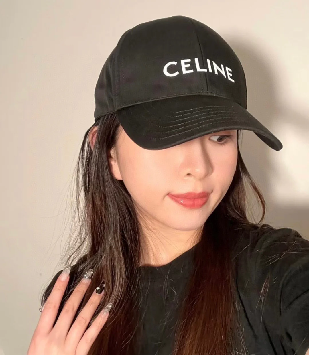 Бейсболка Celine 2025 с вышивкой, новая, черная.