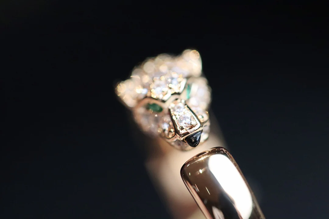 Кольцо Cartier - розовое золото 007