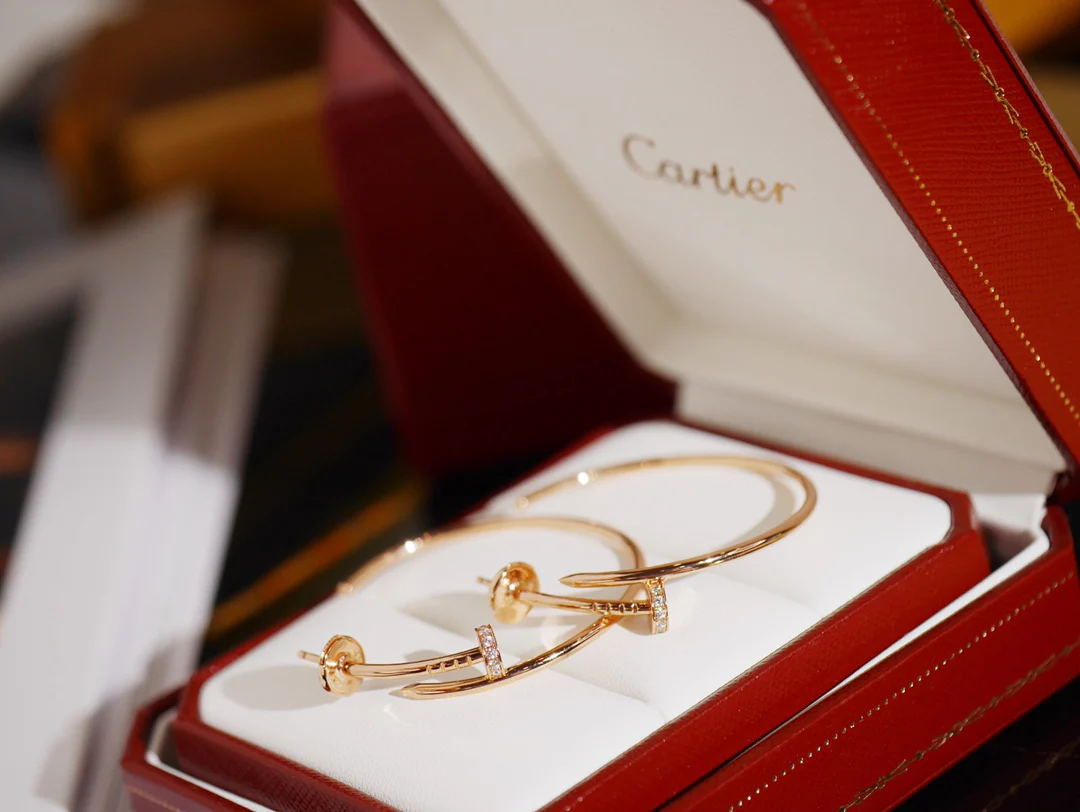 Cartier - Серьги-гвоздики - С половиной бриллианта